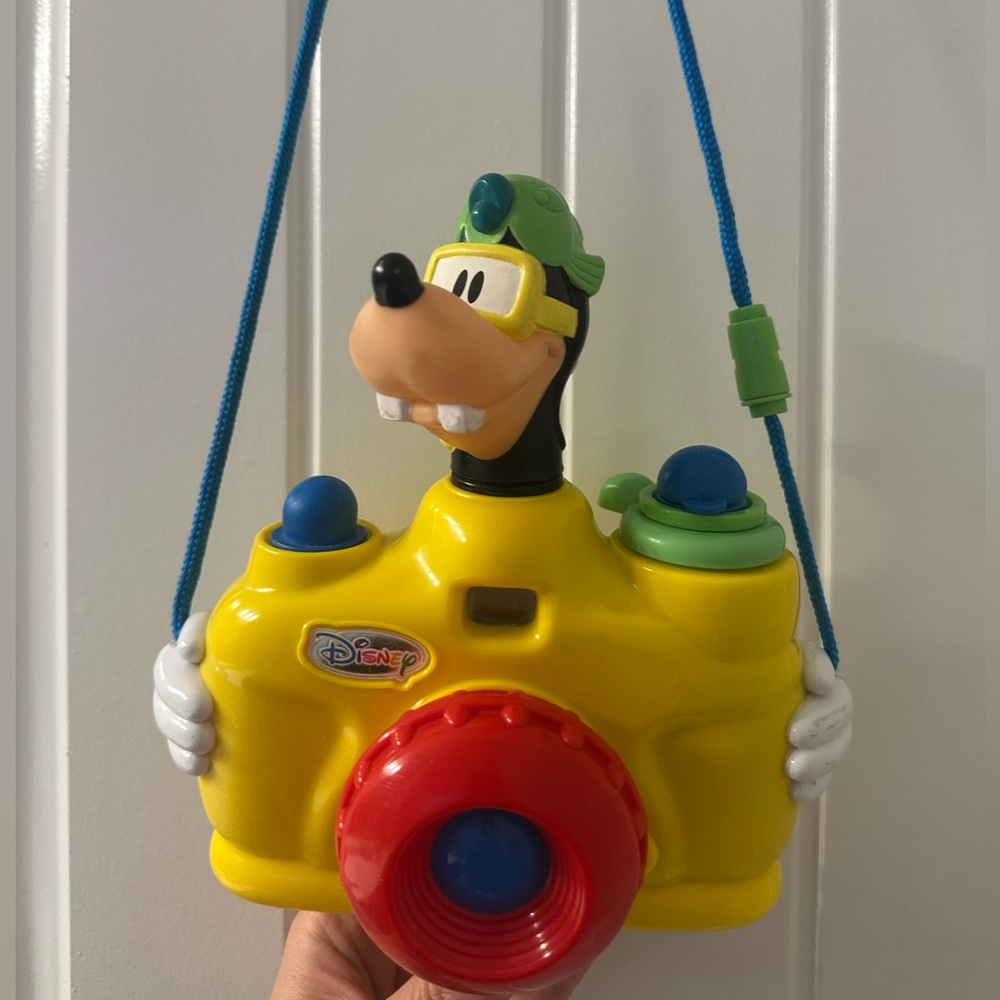 Vintage Disney Goofy Water Squirter Camera